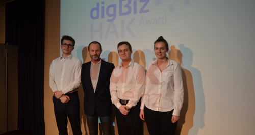 20180102_DigBiz9995.JPG