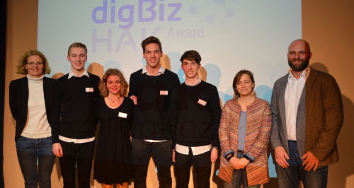 20180102_DigBiz9997.JPG